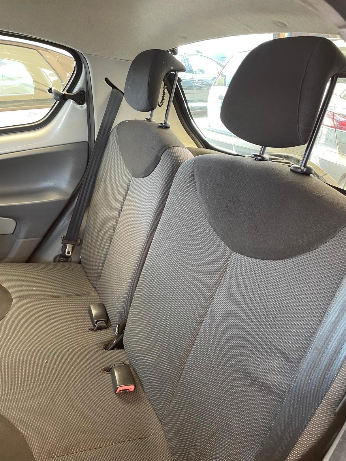 TOYOTA AYGO AUTOMATICA