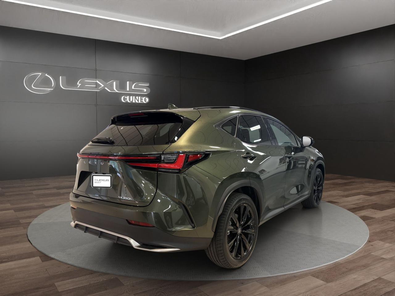 Lexus NX 2.5 F-Sport 4wd 197cv e-cvt