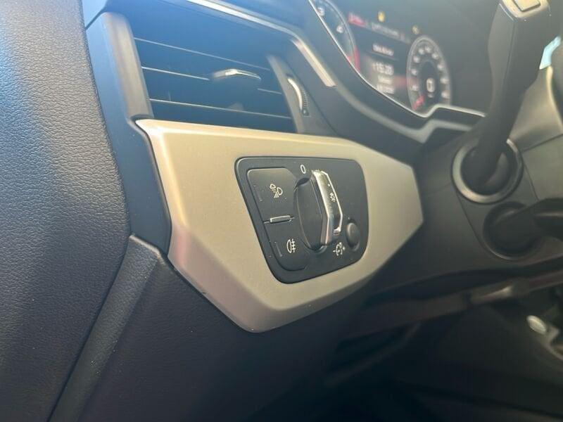 Audi A4 2.0 30 TDI 100KW BUSIN ADVAN. S TRONIC