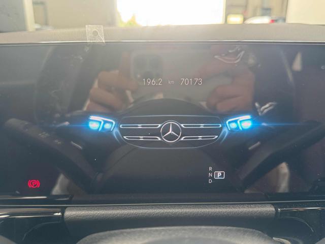 MERCEDES-BENZ GLA 200 d Automatic Premium
