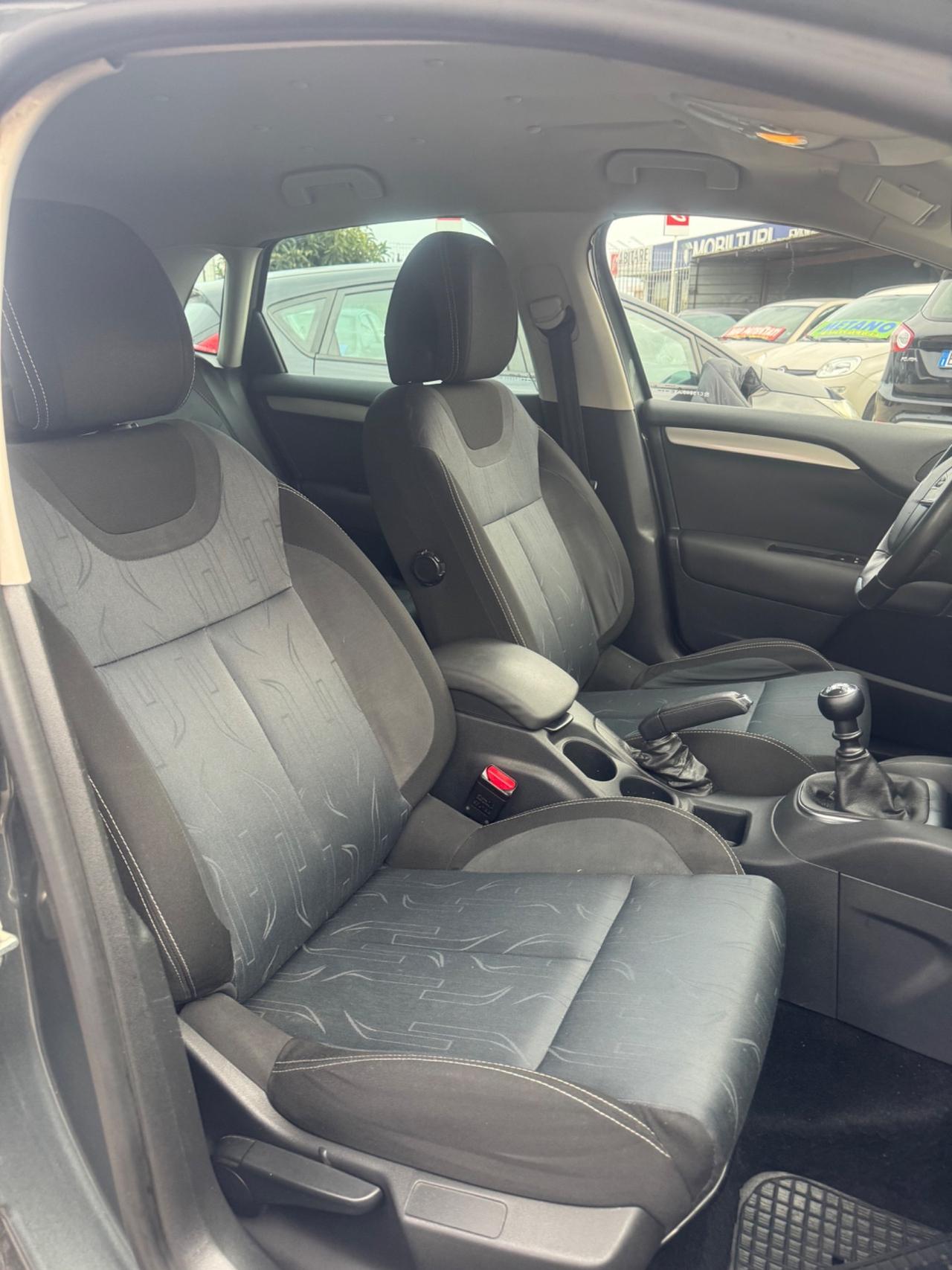 Citroen C4 1.6 e-HDi 110 airdream Exclusive