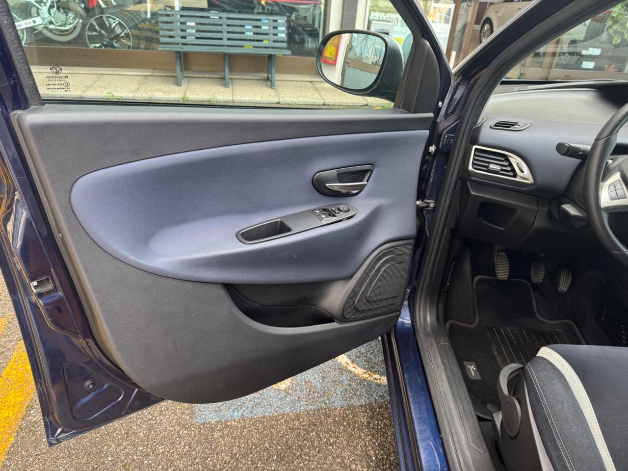 Lancia Ypsilon 1.2 69 CV 5 porte Mya 2016