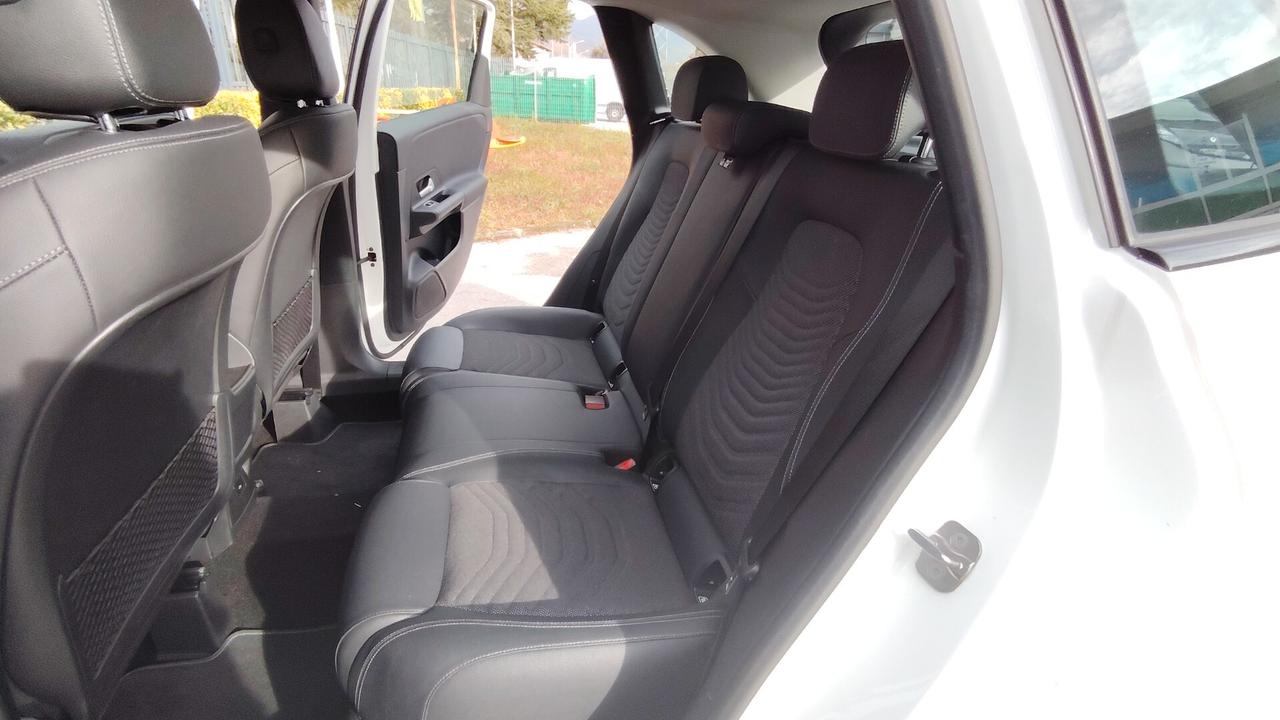 Mercedes-benz B 180 d Automatic AMG Line Premium Plus