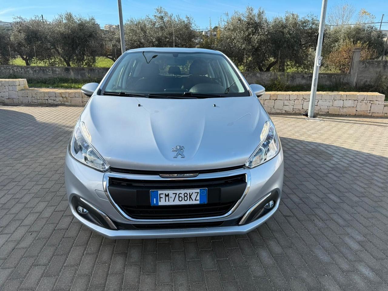 Peugeot 208 Allure 1.6 Diesel 75CV