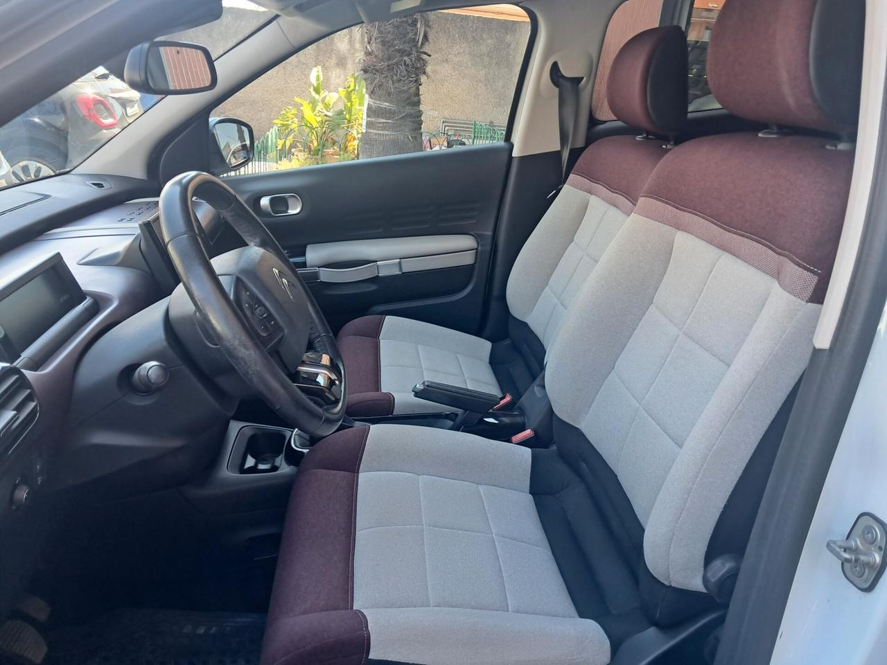Citroen C4 Cactus BlueHDi 102 cv Shine
