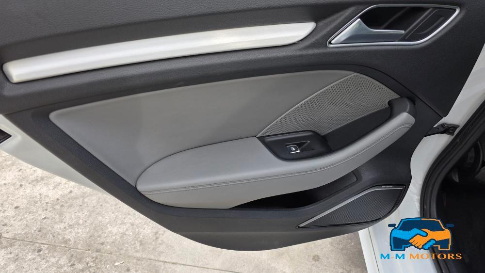 Audi S3 S3 SPB 2.0 TFSI QUATTRO S TRONIC