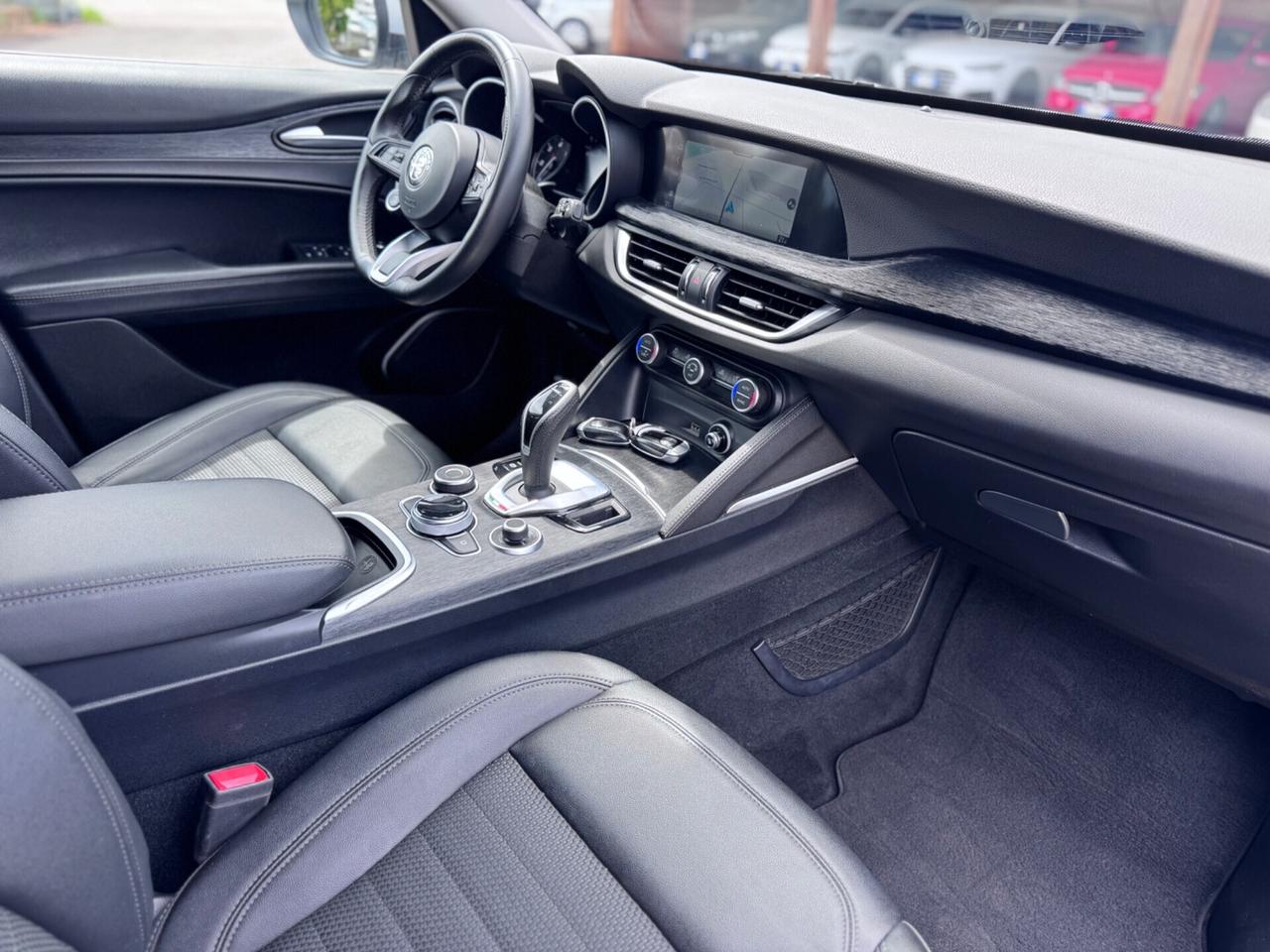 Alfa Romeo Stelvio 2.2 Turbodiesel 190 CV AT8 Q4 Super