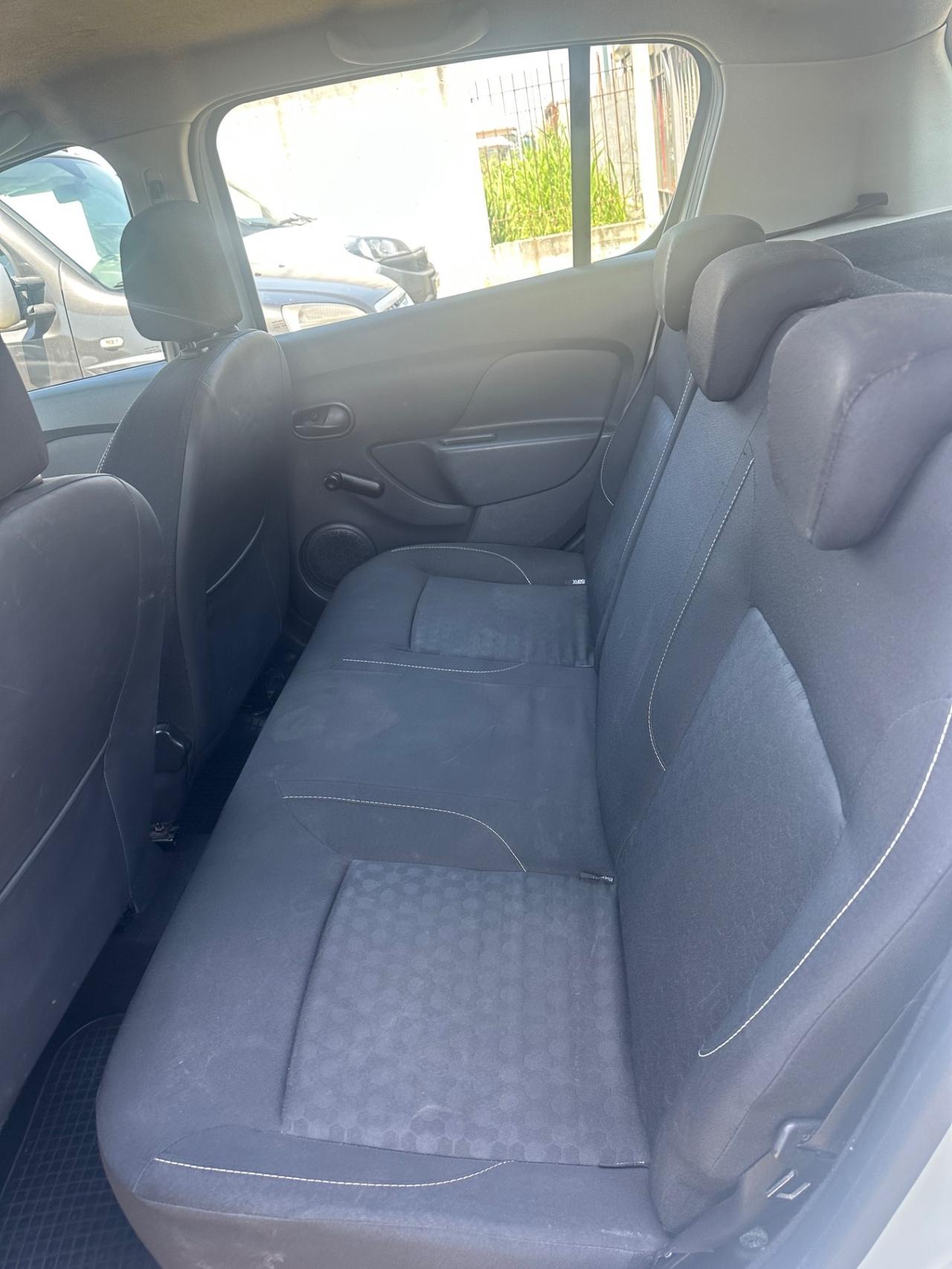 Dacia Sandero 1.5 dCi 8V 75CV Lauréate