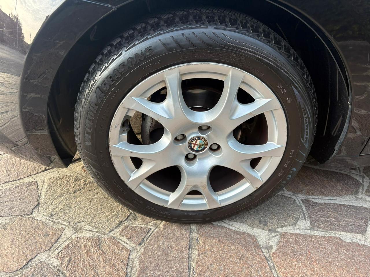 Alfa Romeo MiTo 1.4 105 CV M.air S&S Distinctive Sport Pack