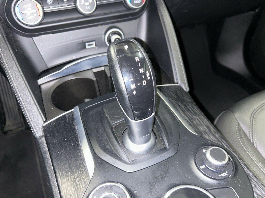 Alfa Romeo Stelvio 2.2 Turbo Business Q4 Auto