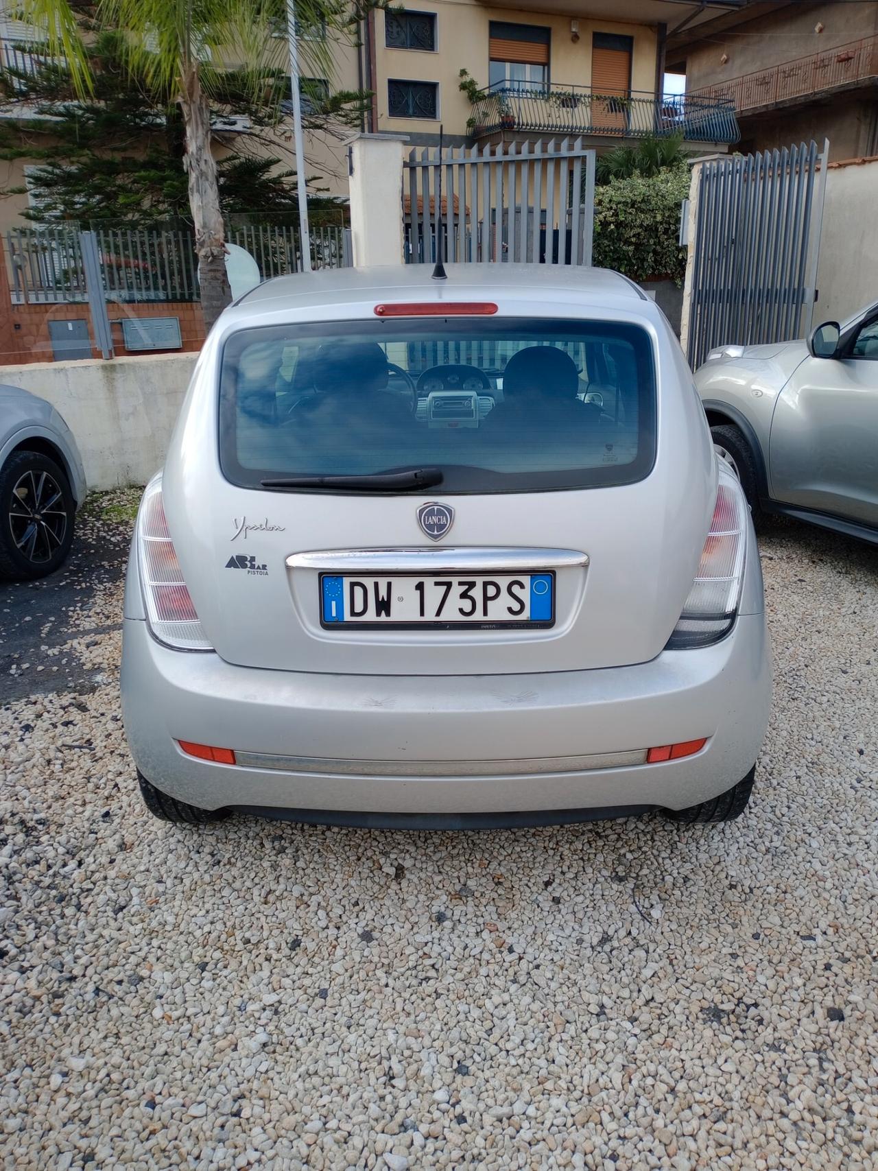 Lancia Ypsilon 1.2 Argento