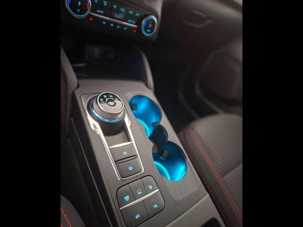 Ford Kuga 2.5 PHEV ST-Line X 2WD e-Shifter