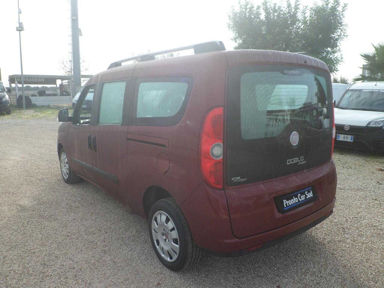 Fiat Doblo 5 posti maxi autovettura