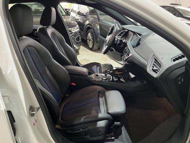 BMW 118 iA 5p. AUT Msport /NAVI+TELEC/LED/"19 Performance