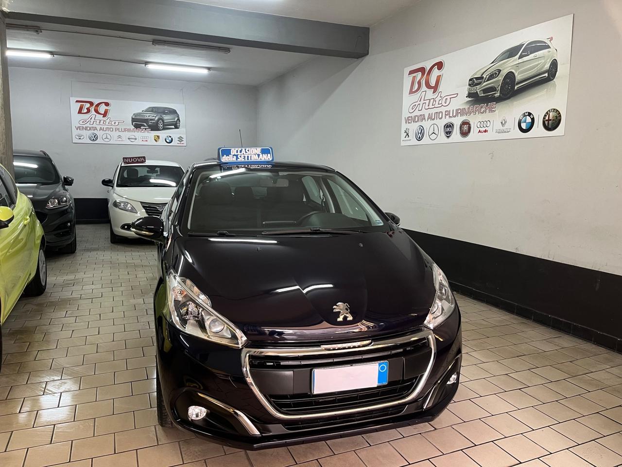 Peugeot 208 1.2 benzina Allure tagliandata 2017