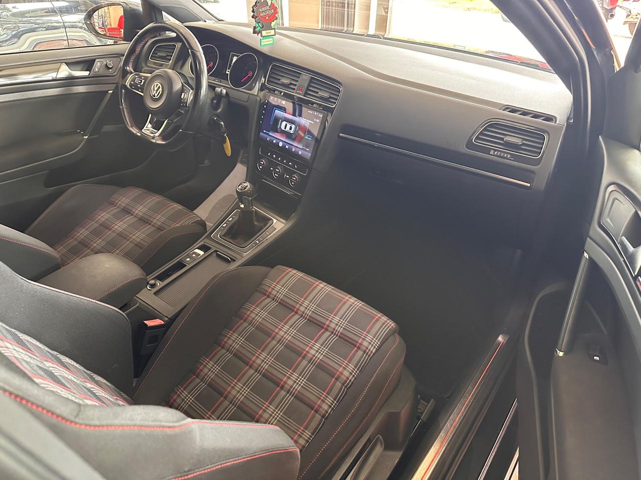 Volkswagen Golf GTI MANUALE