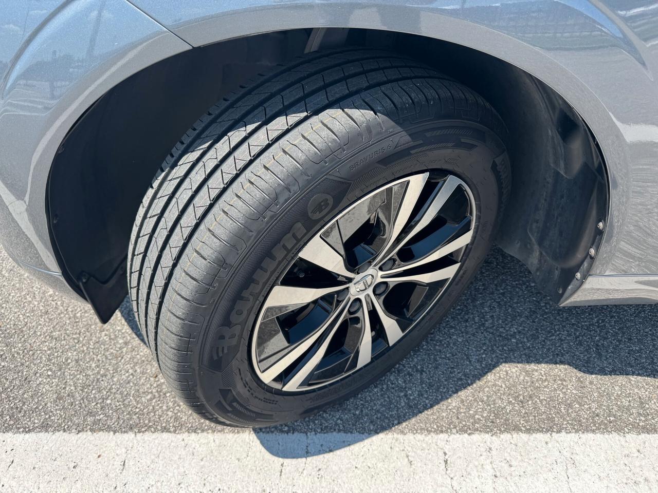 Volvo XC60 B4 AWD Diesel-Hybrid Momentum