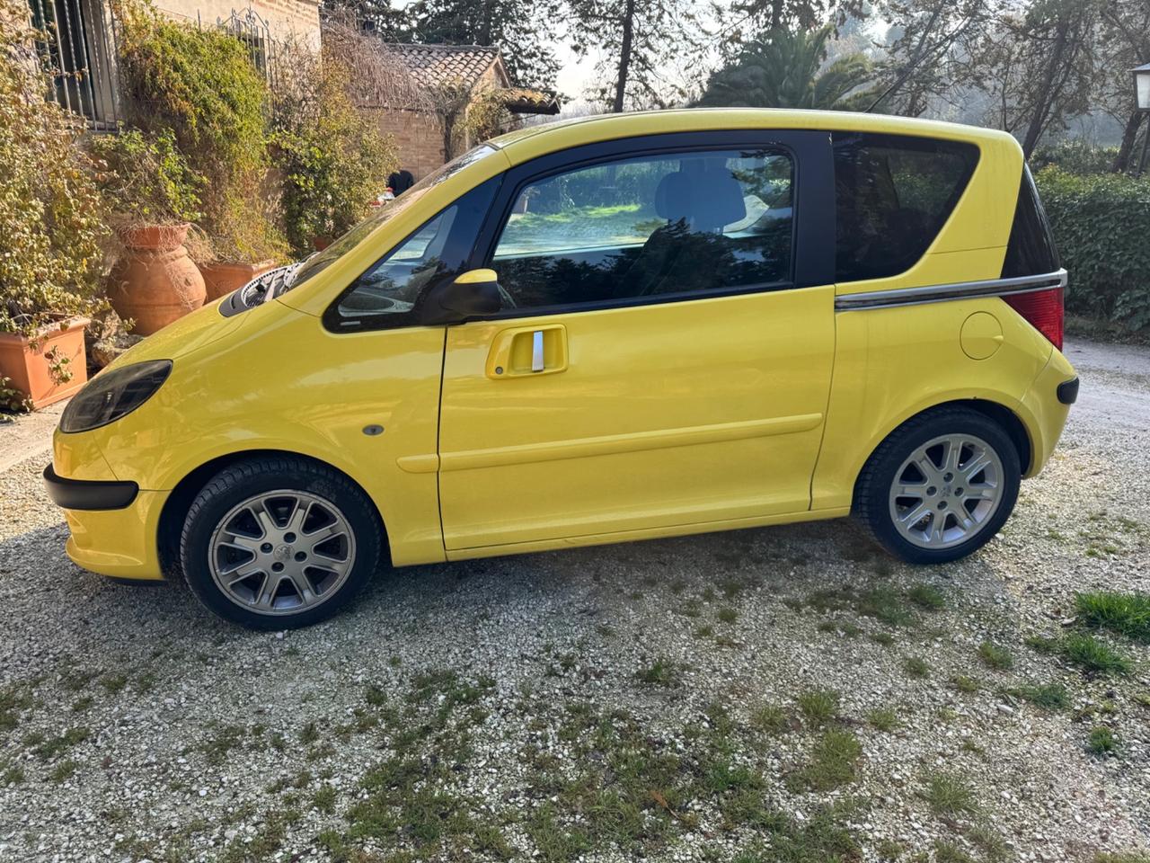 Peugeot 1007 1.4 HDi Sporty