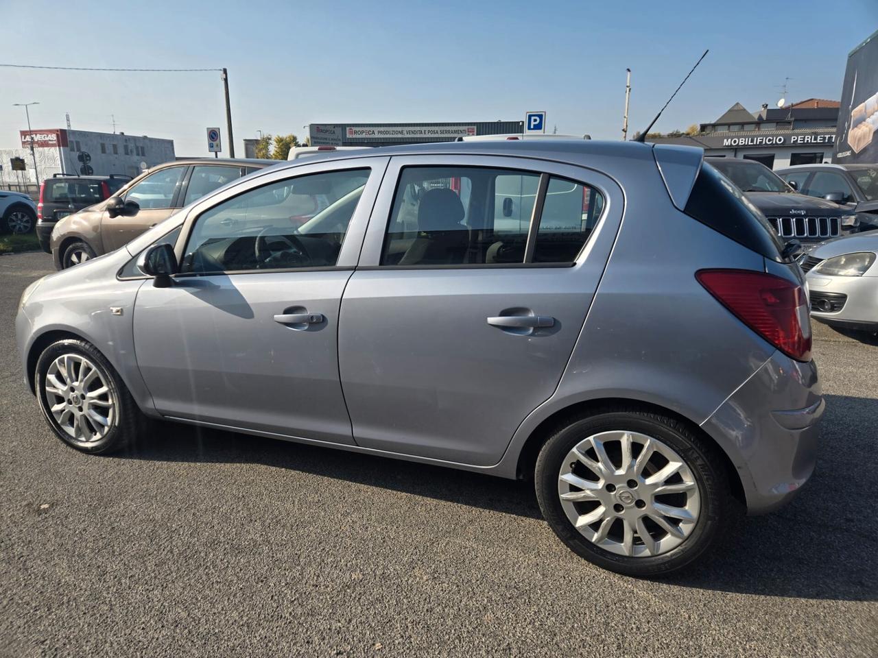 Opel Corsa 1.2 5 porte Enjoy