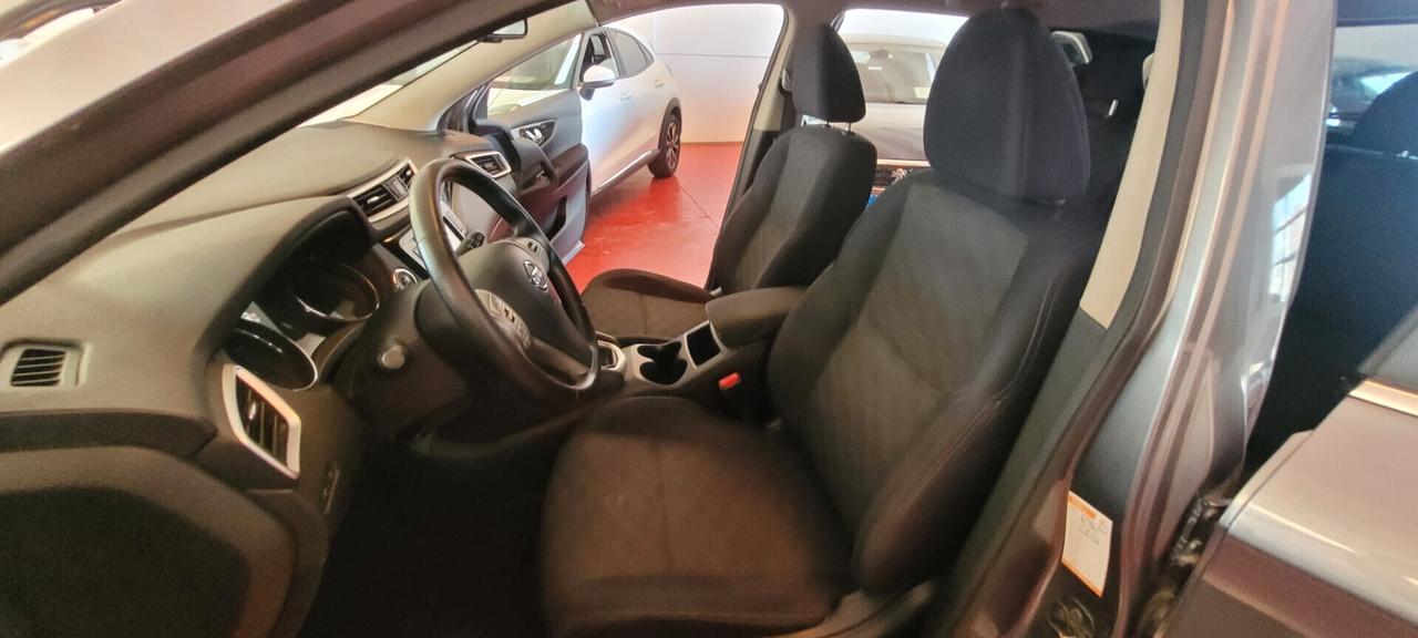 Nissan Qashqai 1.5 dCi N-Connecta