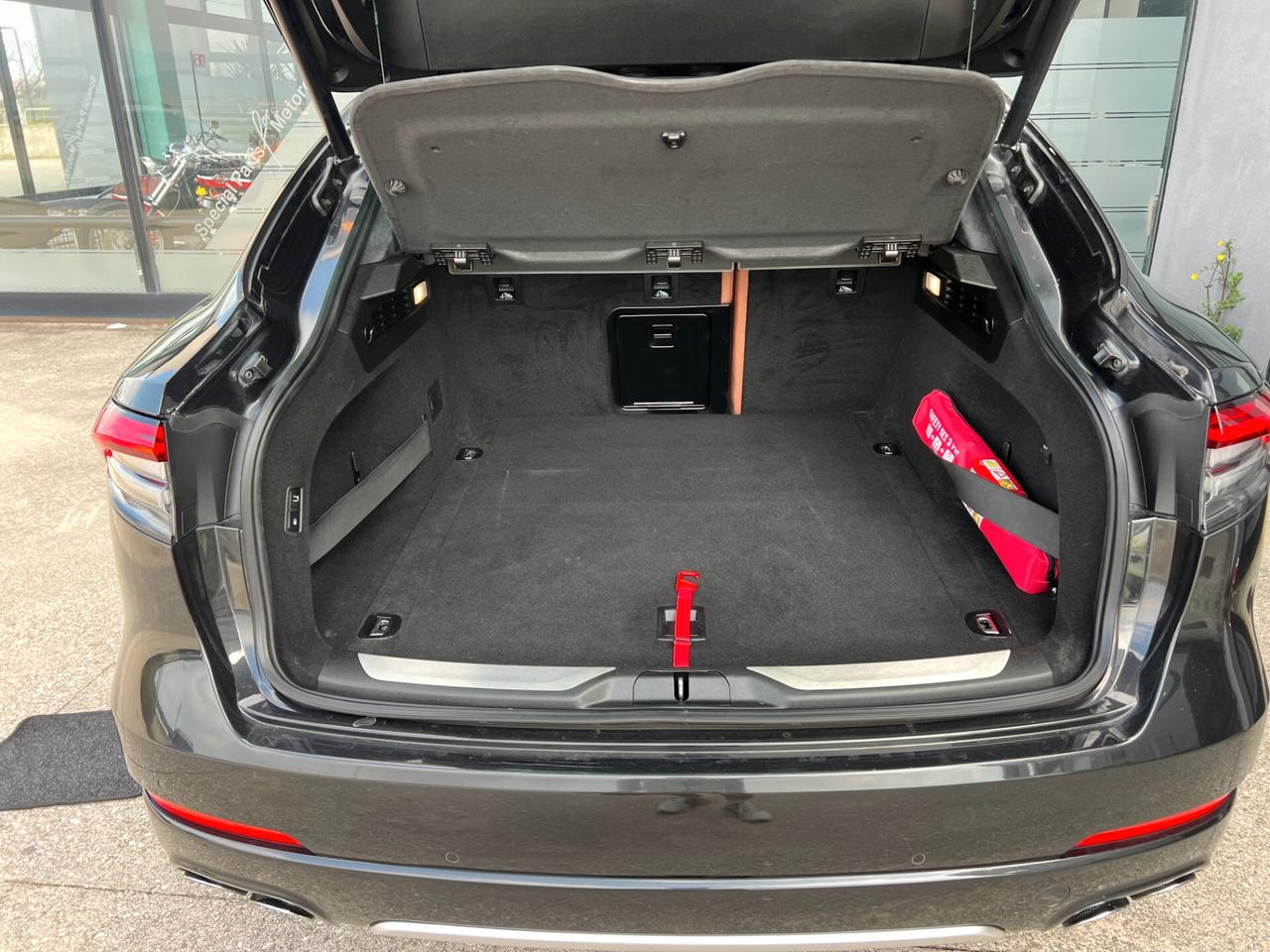 Maserati Levante AWD GRANLUSSO / UNICO PROPRIETARIO