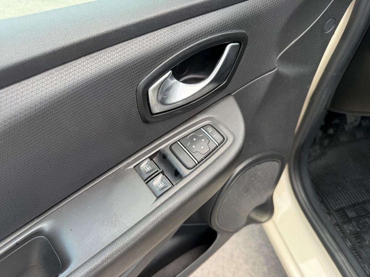 RENAULT - Clio - 1.5 dCi 8V 75 CV S&S 5p. Live