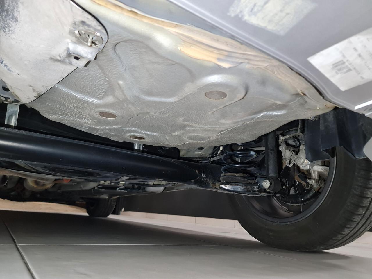 Fiat Punto Evo 1.6 Mjt DPF*Navigat.*Pelle*Cruise*PDC