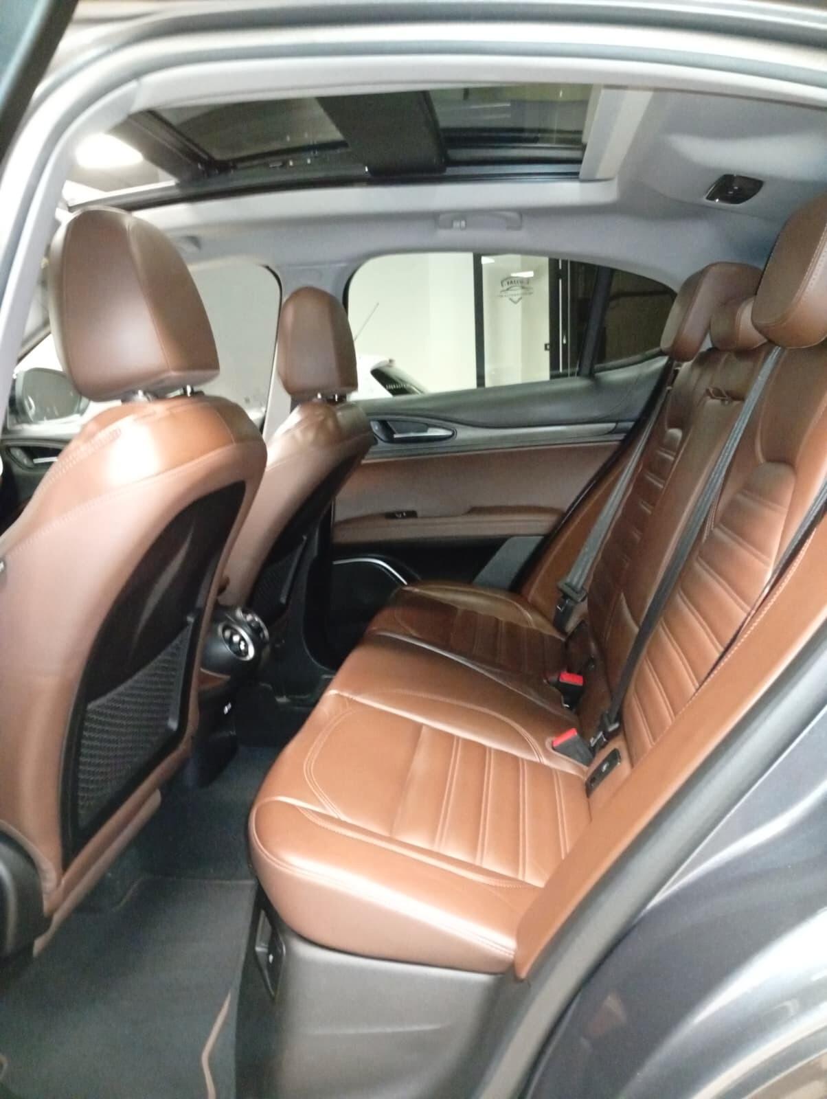 Alfa Romeo Stelvio 2.2 Turbodiesel 210 CV AT8 Q4 B-Tech