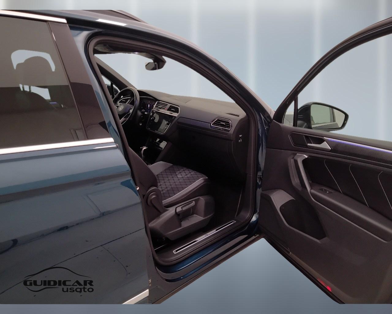 VOLKSWAGEN Tiguan II 2021 - Tiguan 2.0 tdi R-Line 150cv dsg