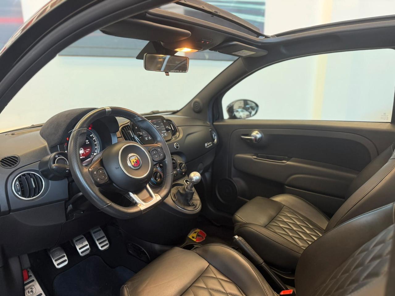 Abarth 595 C 1.4 Turbo T-Jet 165 CV