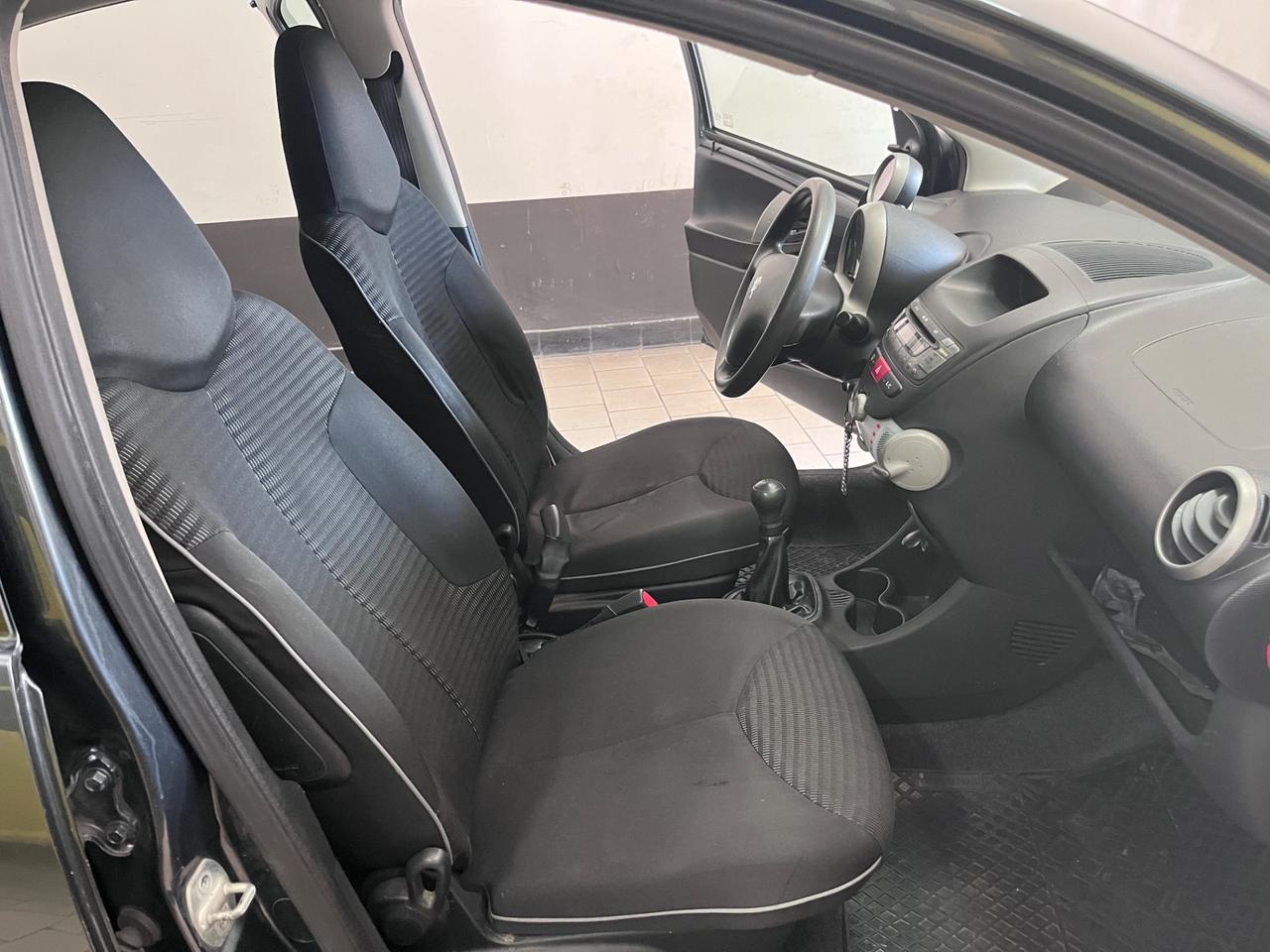Peugeot 107 1.0 68CV 5p optional 2012