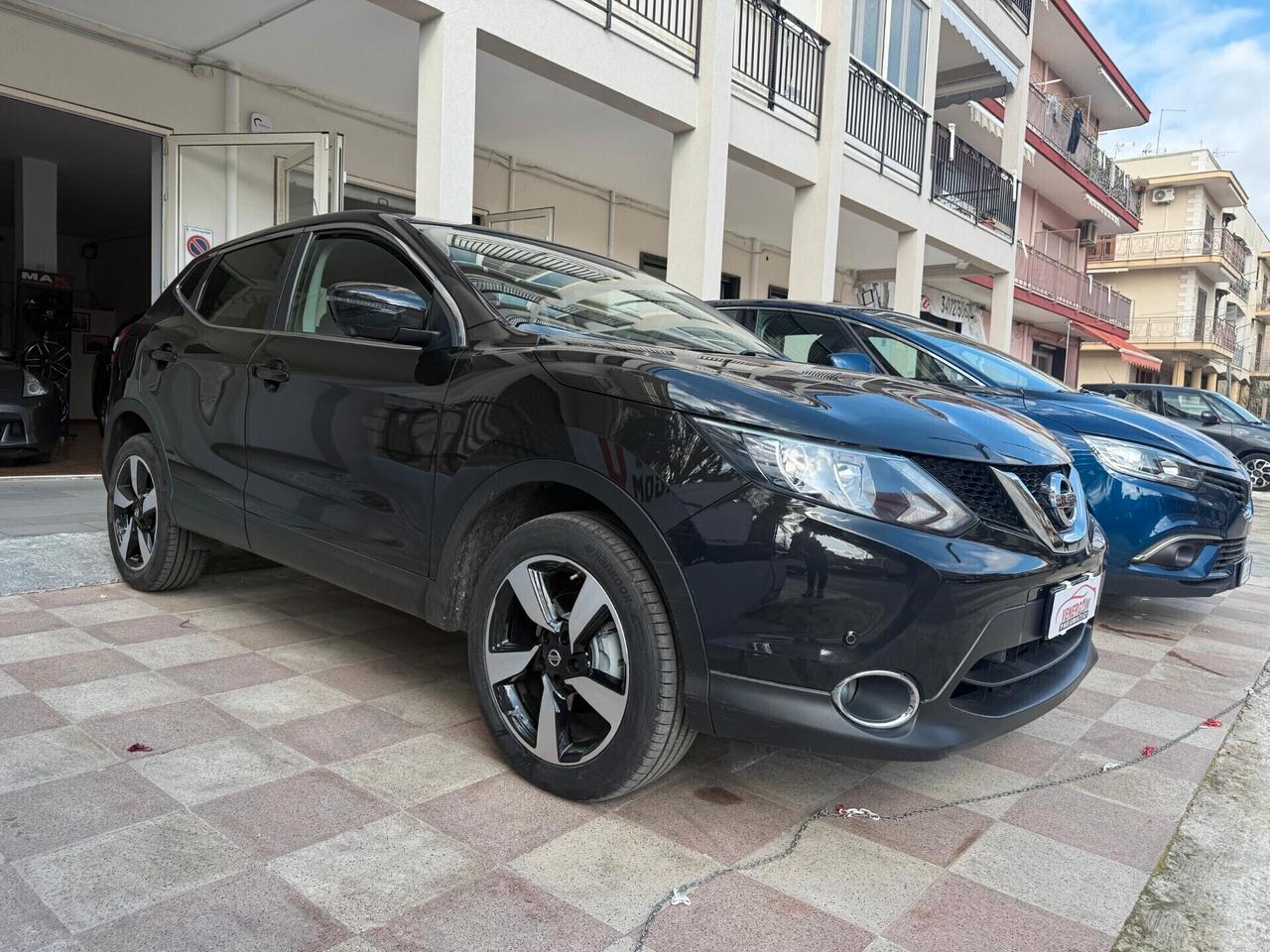 Nissan Qashqai 1.5 dCi TEKNA (GANCIO TRAINO)