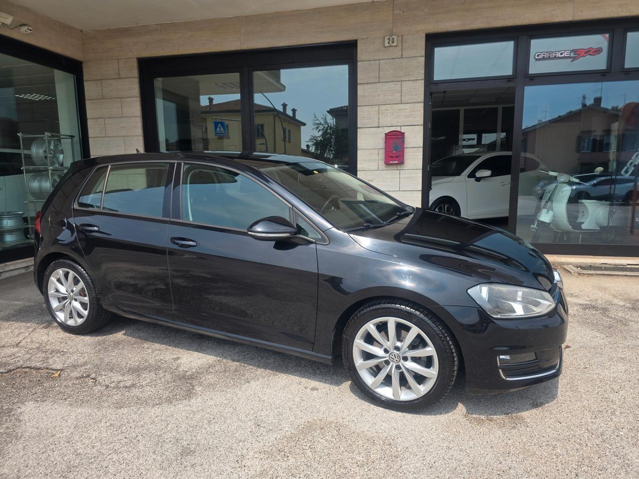 Volkswagen Golf 1.6 TDI 110 CV 5p. Highline BlueMo
