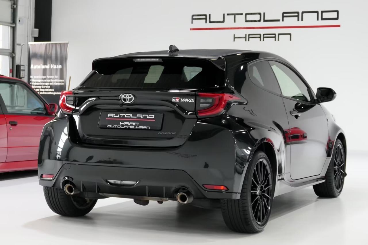 Toyota Yaris 1.6 Turbo 3 porte GR Circuit FULL KAMERA ALCANTARA