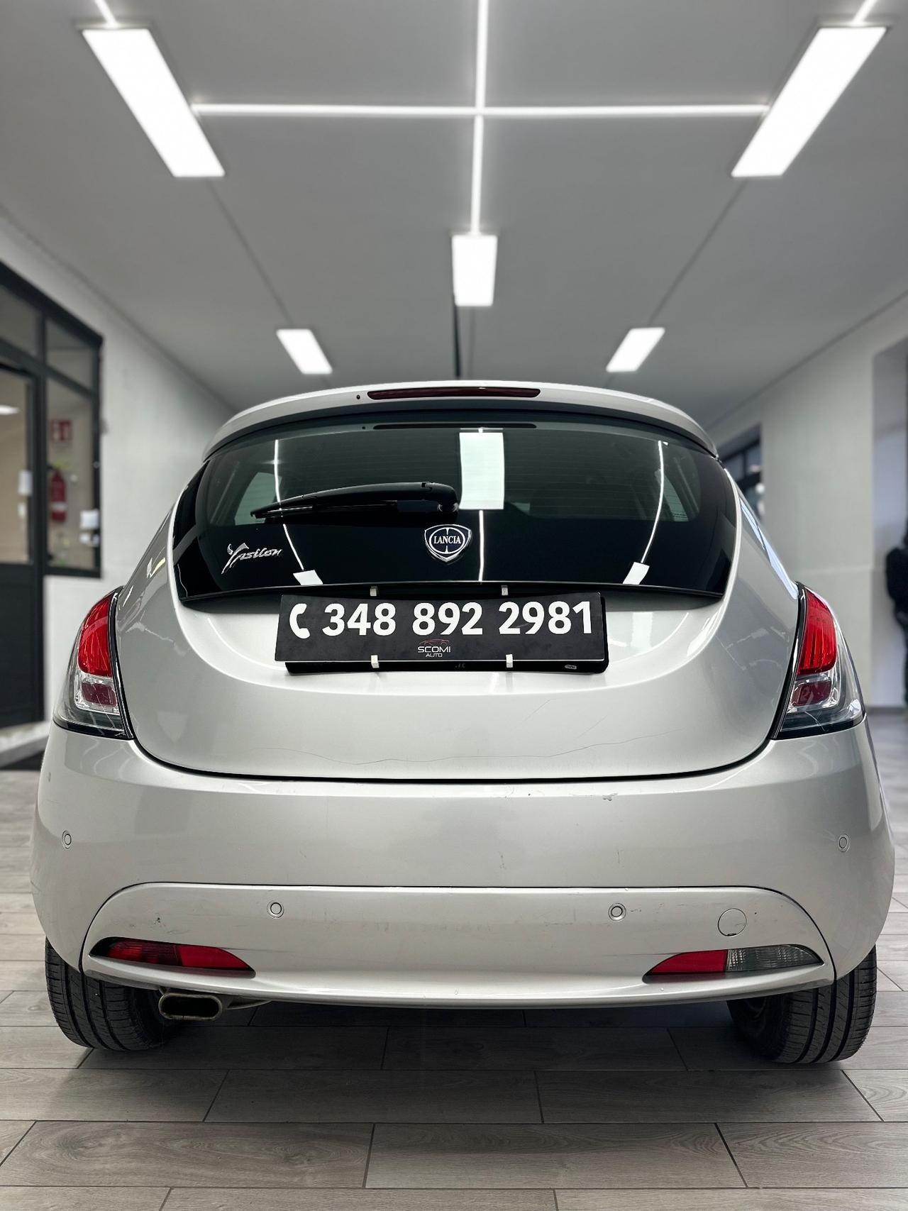 Lancia Ypsilon 1.2 69 CV 5 porte S&S Platinum