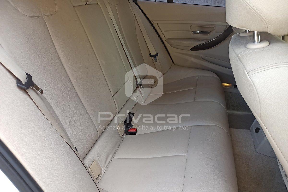BMW 320d Touring Modern