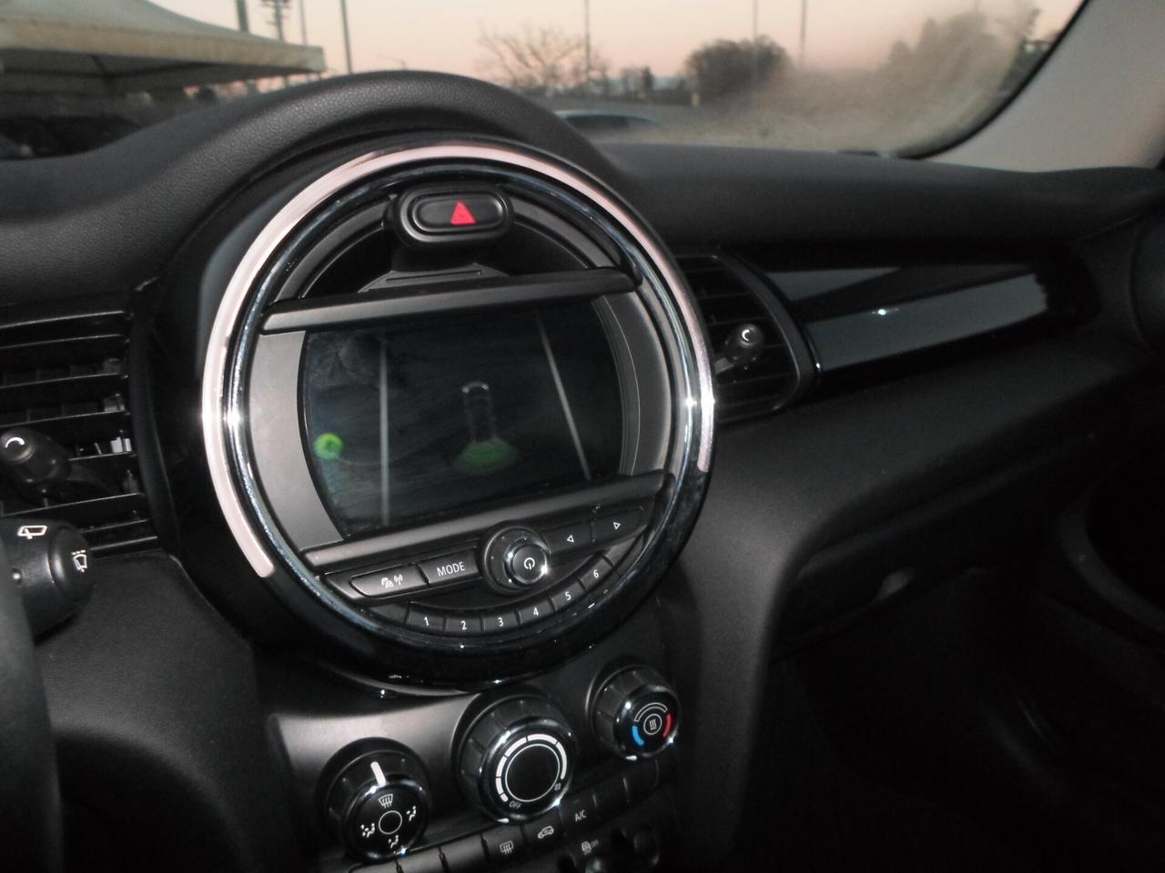 Mini 1.5 Cooper D Baker Street