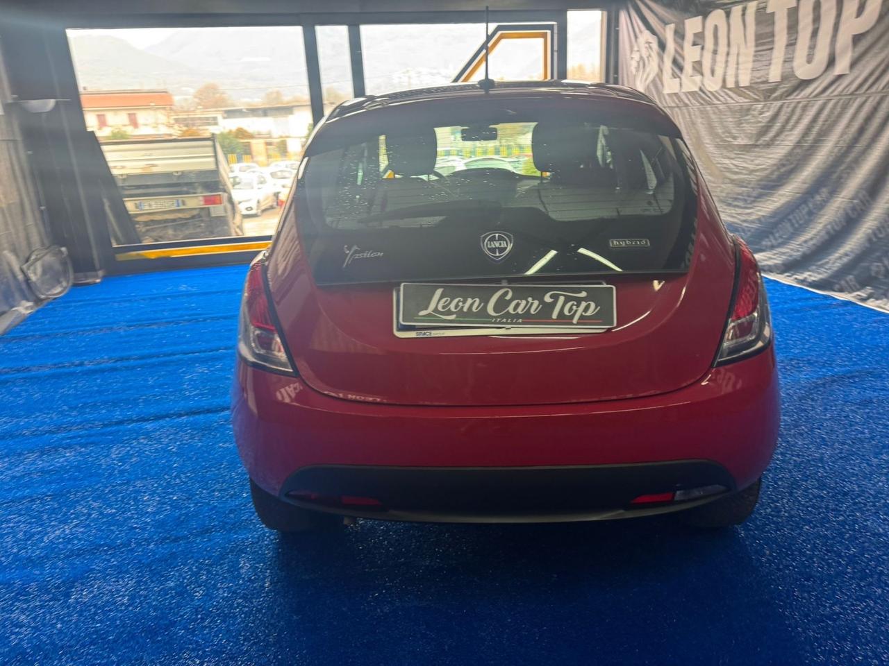 Lancia Ypsilon 1.0 FireFly 5 porte S&S Hybrid Ecochic A. Ferretti