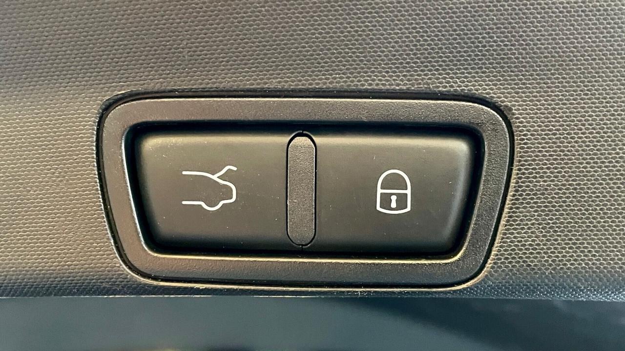 ALFA ROMEO STELVIO 2.2 TURBODIESEL AT8 Q4 190CV – LED, PORTELLONE ELETTRICO, CRUISE CONTROL