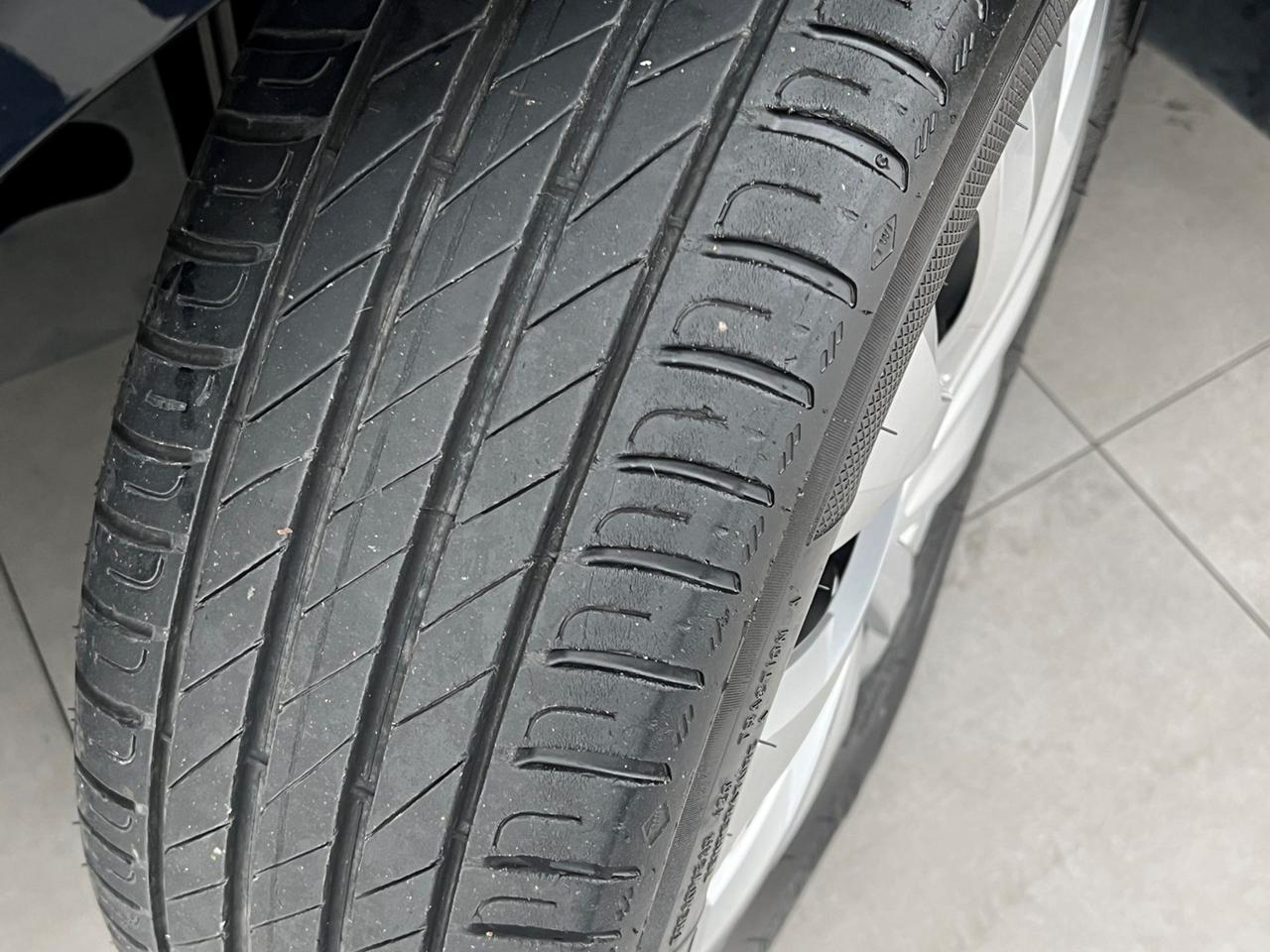 VOLKSWAGEN Polo VI 2022 Polo 1.0 tgi 90cv