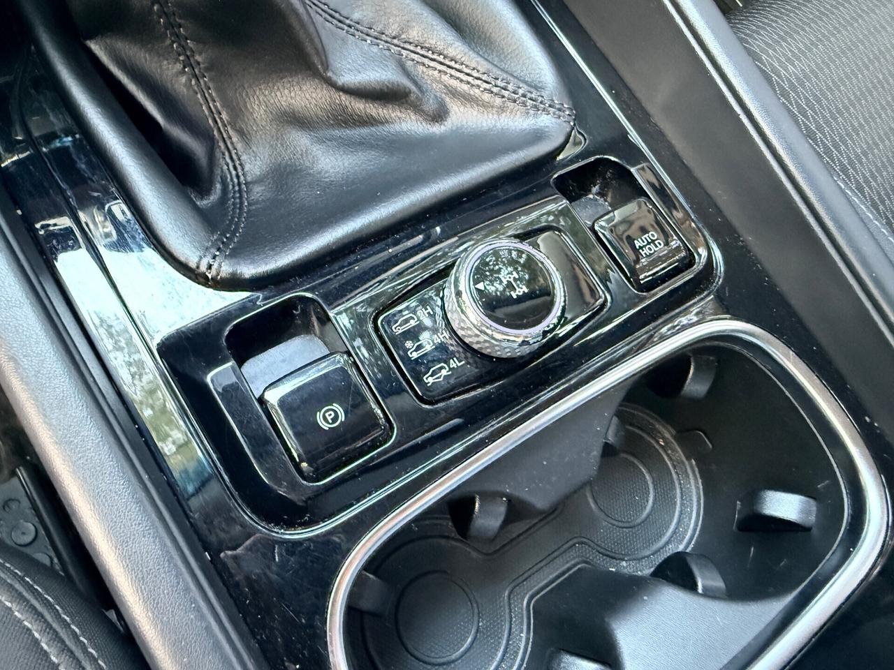 Ssangyong REXTON 2.2d 181cv 4WD 4x4 Gancio Traino!