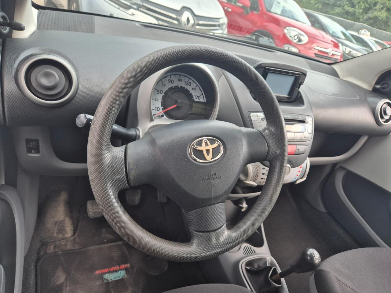Toyota Aygo 1.0 12V VVT-i 5 porte Now Connect