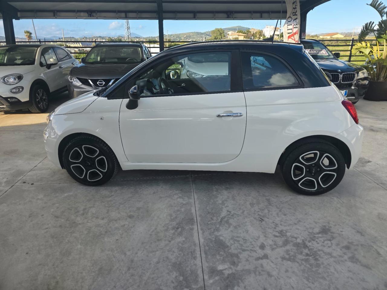 Fiat 500 1.0 Hybrid Red
