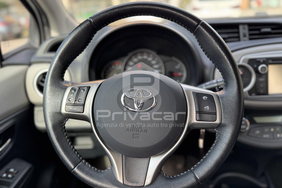 TOYOTA Yaris 1.3 5 porte Lounge