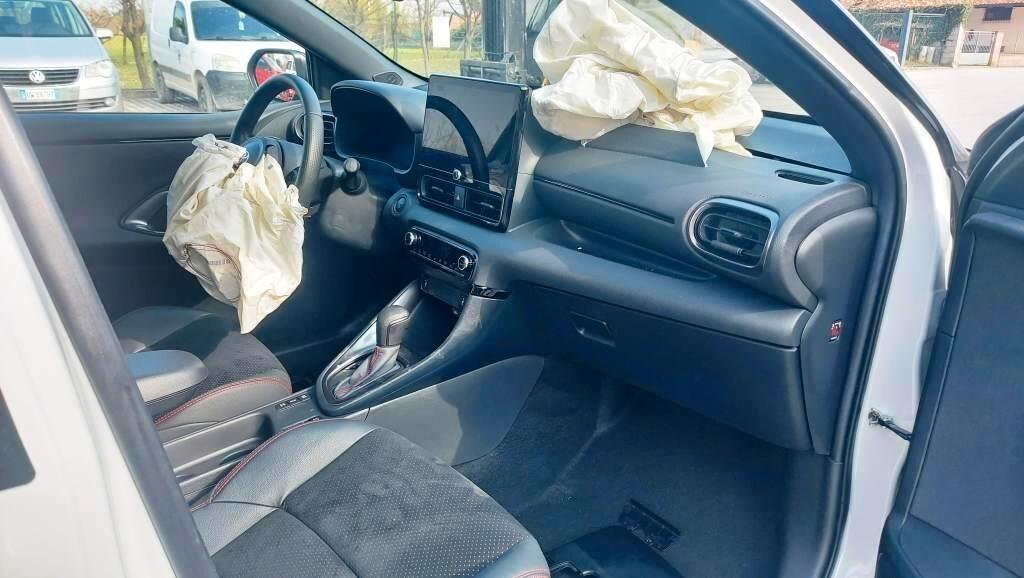 Toyota Yaris 1.5 Hybrid GR Sport INCIDENTATA