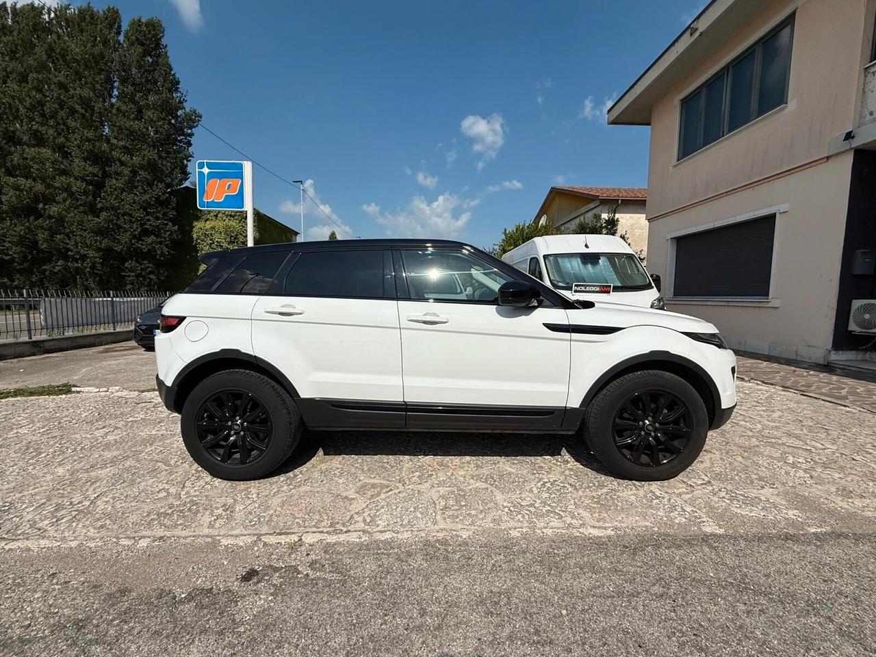 Land Rover Range Evoque 2.0 TD4 150 CV 5p. Pure