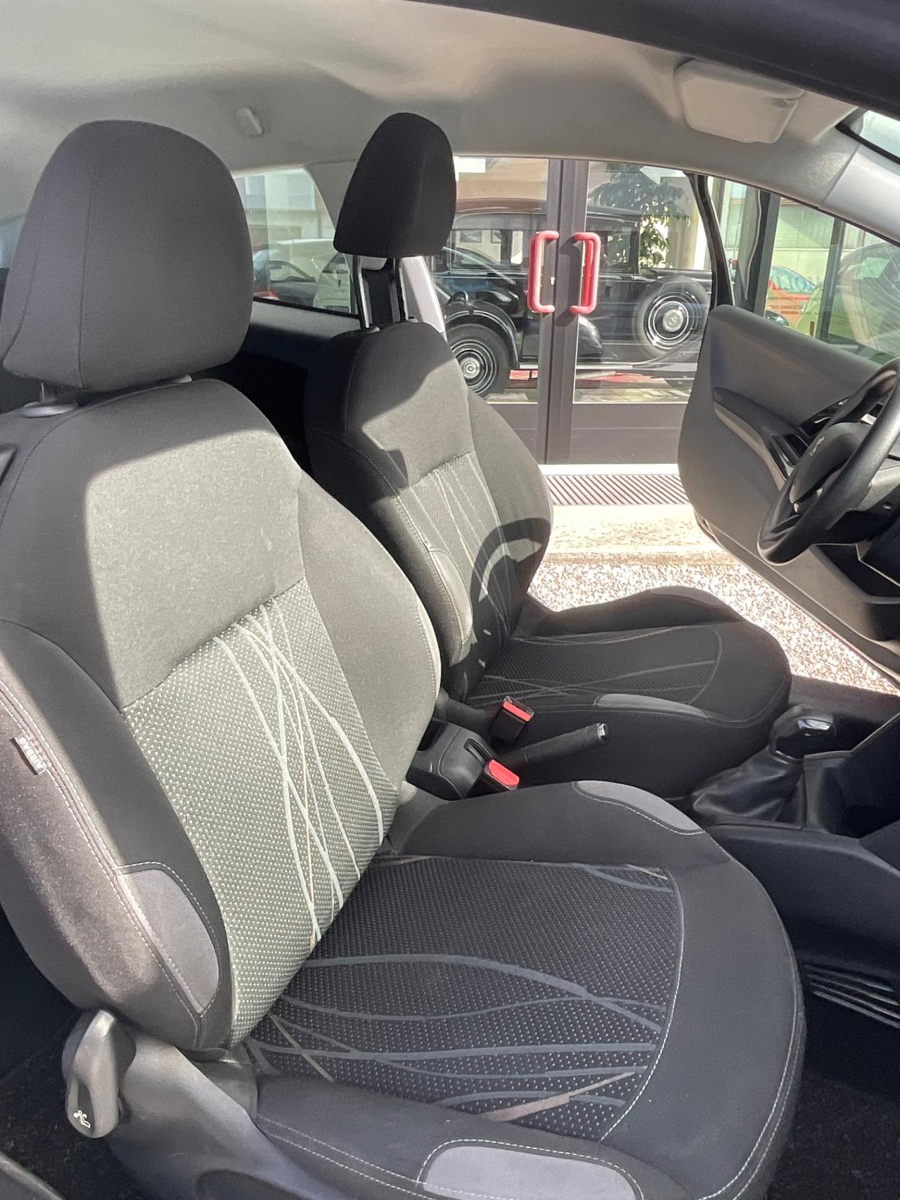 Peugeot 208 1.2 VTi 82 CV 3 porte Active