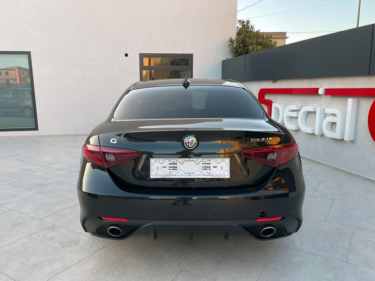 Alfa Romeo Giulia 2.2 Turbodiesel 210 CV AT8 AWD Q4 Veloce