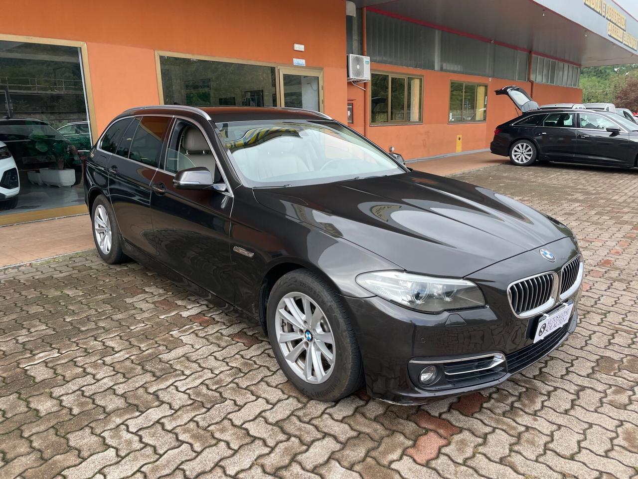Bmw 520 520d xDrive Touring Luxury