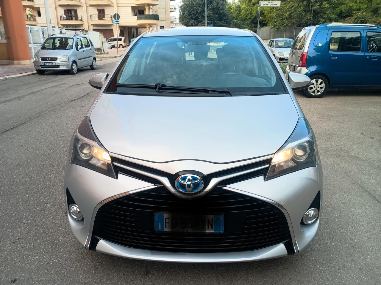 Toyota Yaris 1.5 Hybrid 5 porte Cool